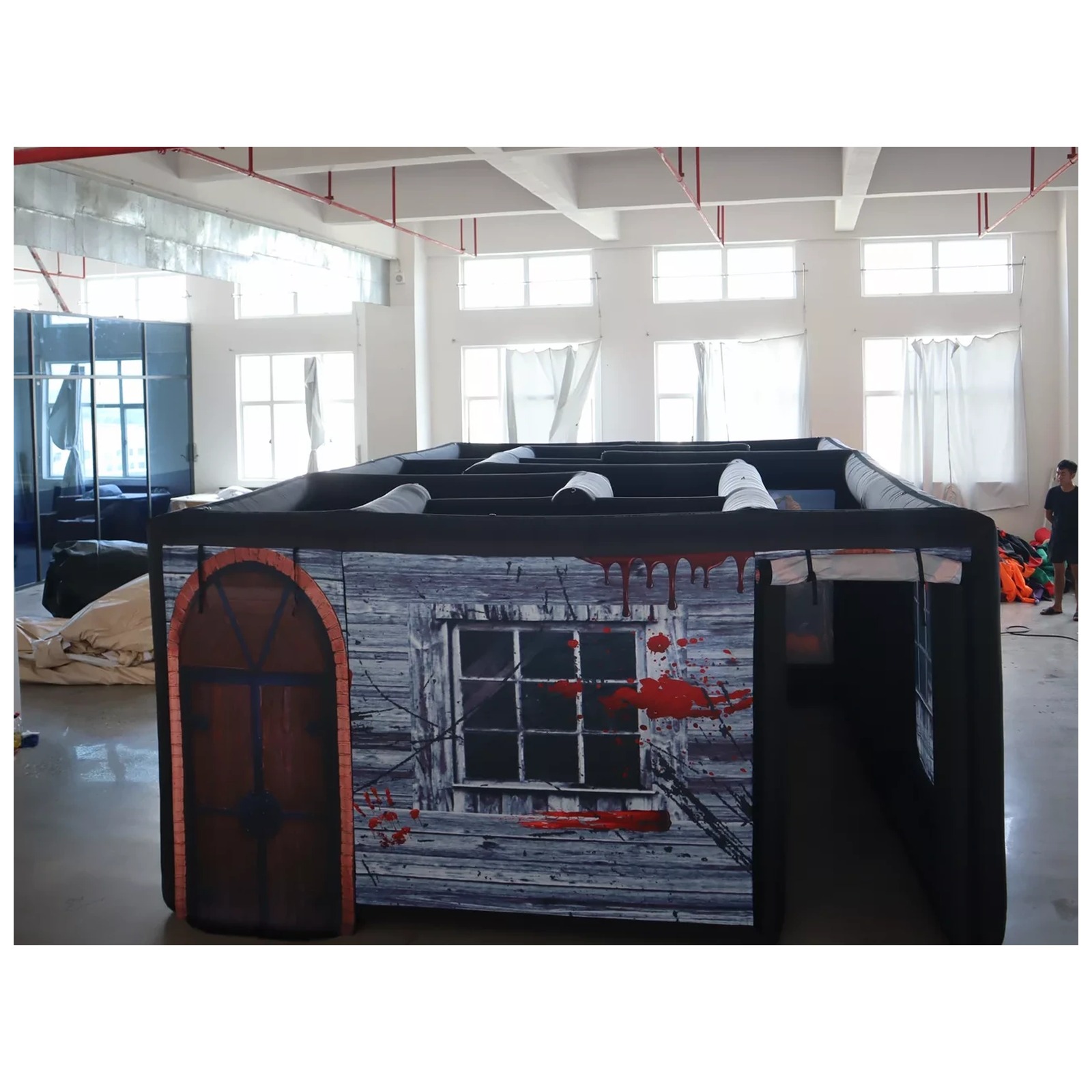Large Haunted Circus Flat Roof - огляд і ціна Kids Outdoor Venues