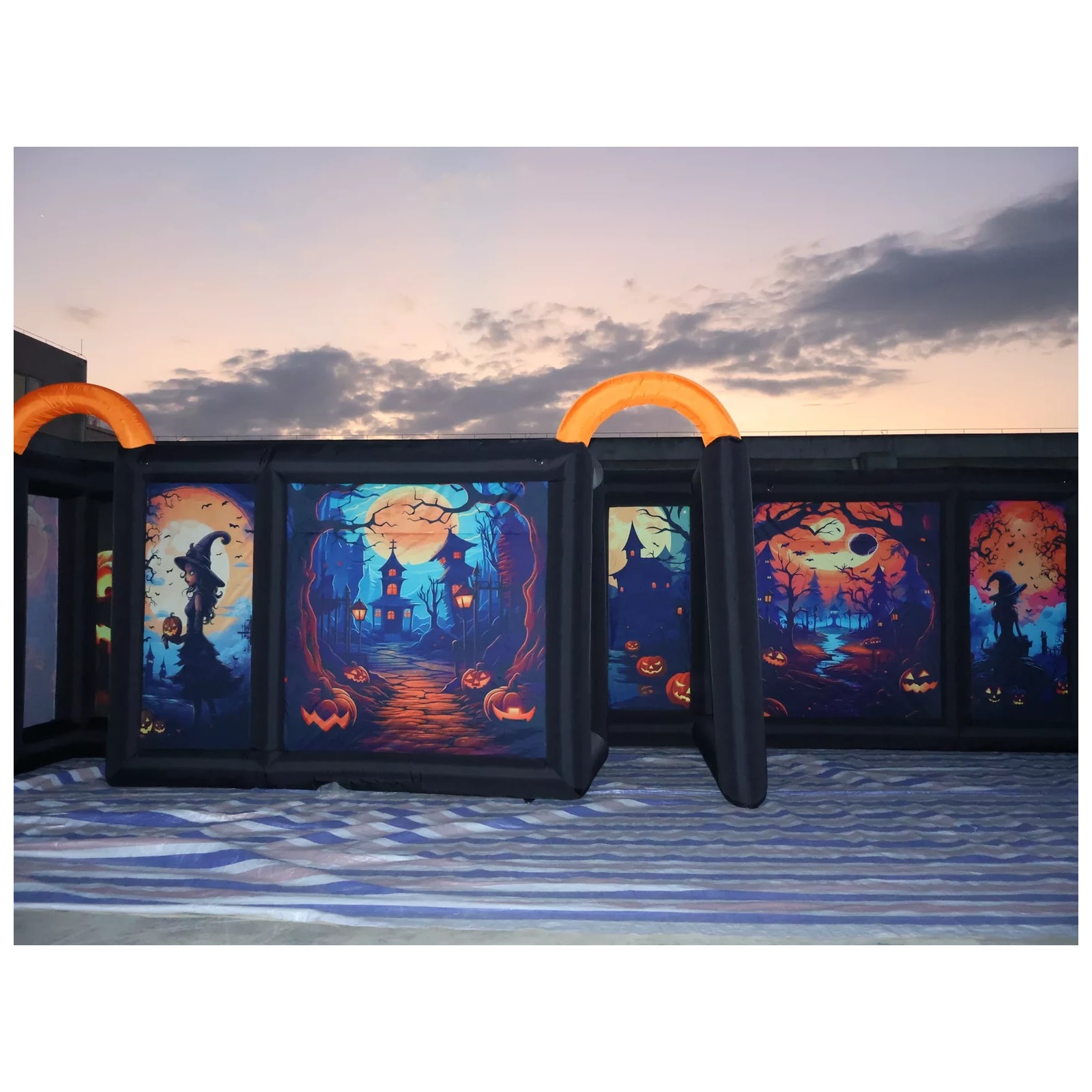 Large Dual Orange Arch Hallowe - огляд і ціна Kids Outdoor Venues