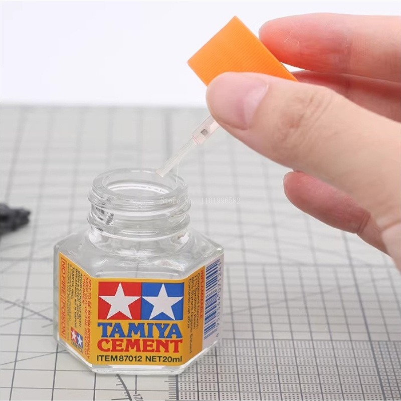 40ml Model Glue 87003/87038/87 - огляд і ціна Tamiya Model Paint Set